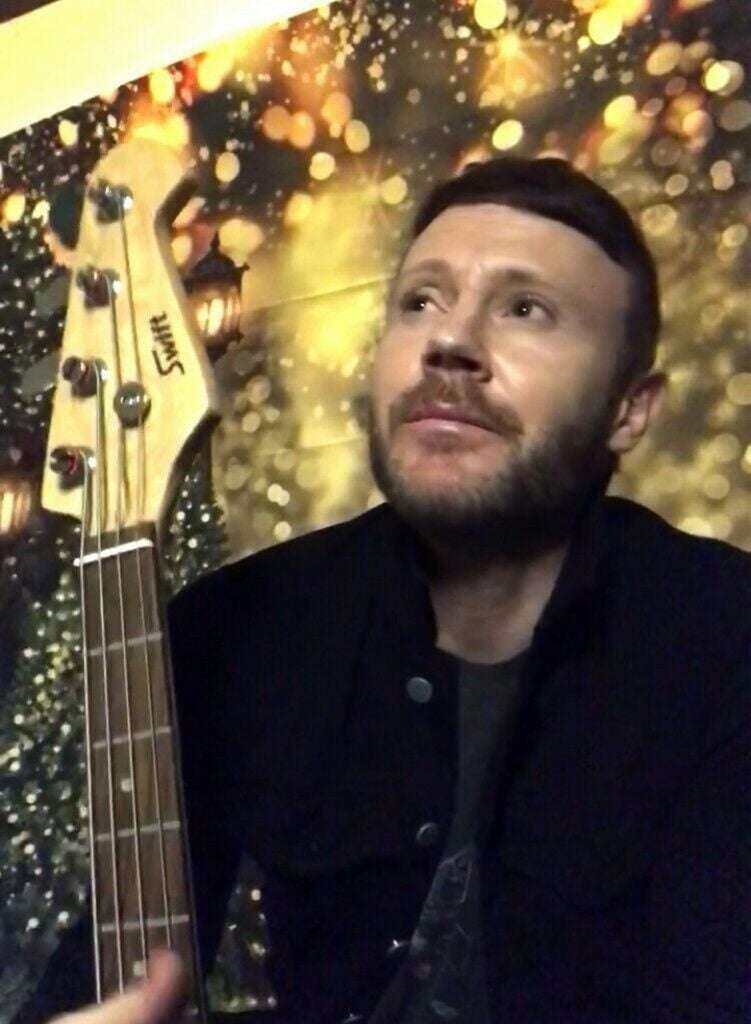 The Joy Formidable | Rhydian Dafydd Music Video-Used "Swift" B&W Bass Guitar (2011)