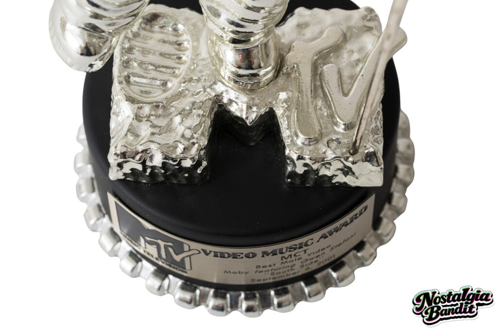 Moby | Moby ft. Gwen Stefani "South Side" MTV VMA "Moon Man" Award (Best Male Video) (2000-2001)
