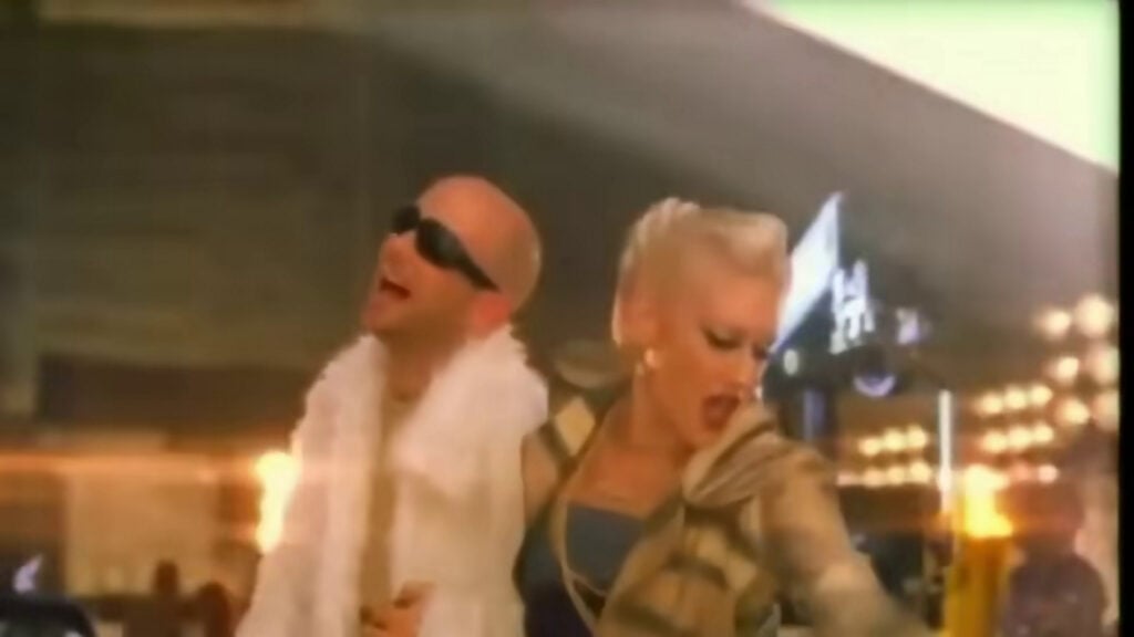Moby | Moby ft. Gwen Stefani "South Side" MTV VMA "Moon Man" Award (Best Male Video) (2000-2001)