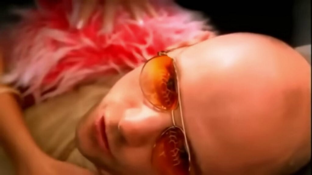 Moby | Moby ft. Gwen Stefani "South Side" MTV VMA "Moon Man" Award (Best Male Video) (2000-2001)